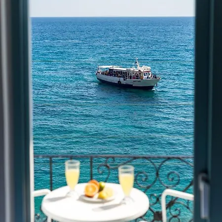 Samaria By The Sea Aparthotel 2*